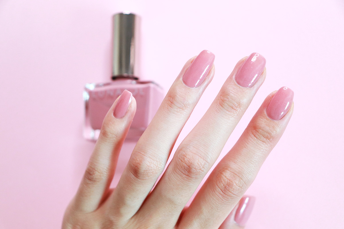 シアーな青みピンクを指先に 絶妙パールの輝きが大人かわいいネイル Beautybrush Tamaki Tsuneoka Blog
